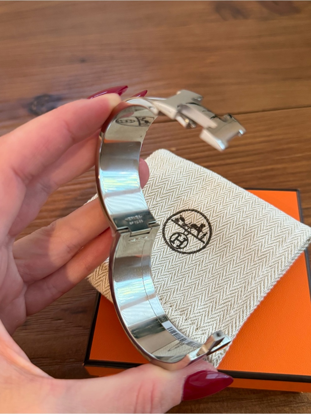 Hermès Clic Clac H Wide Bracelet White Enamel Silver - Picture 6 of 6
